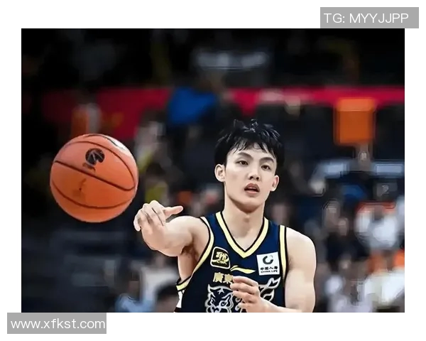 CBA赛场新星徐杰展现卓越球技引发球迷热议与期待