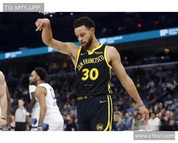 库里宣布加盟火箭球队实力大增,冲击总冠军在即 库里宣布加盟火箭球队实力大增,冲击总冠军在即